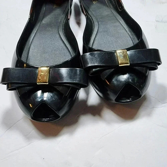 Melissa Black Tortoise Bow & Gold Detail Size 8 Peep Toe  Jelly PVC - Picture 8 of 9